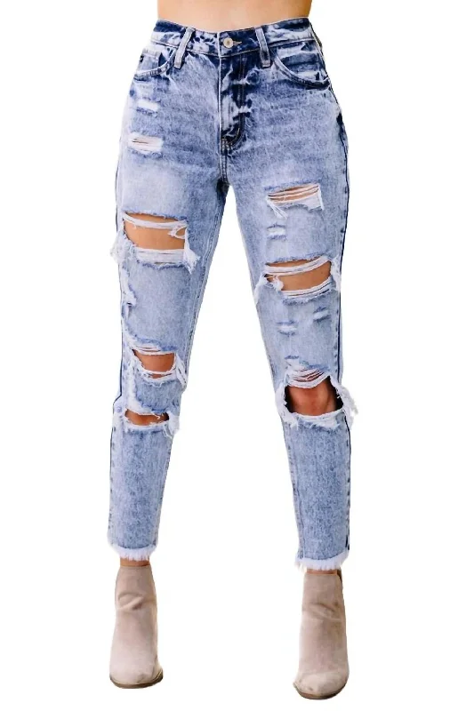 Distressed Mom Jeans In Medium Wash