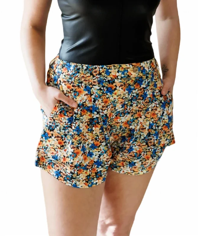 Full Bloom Short - Plus In Multi